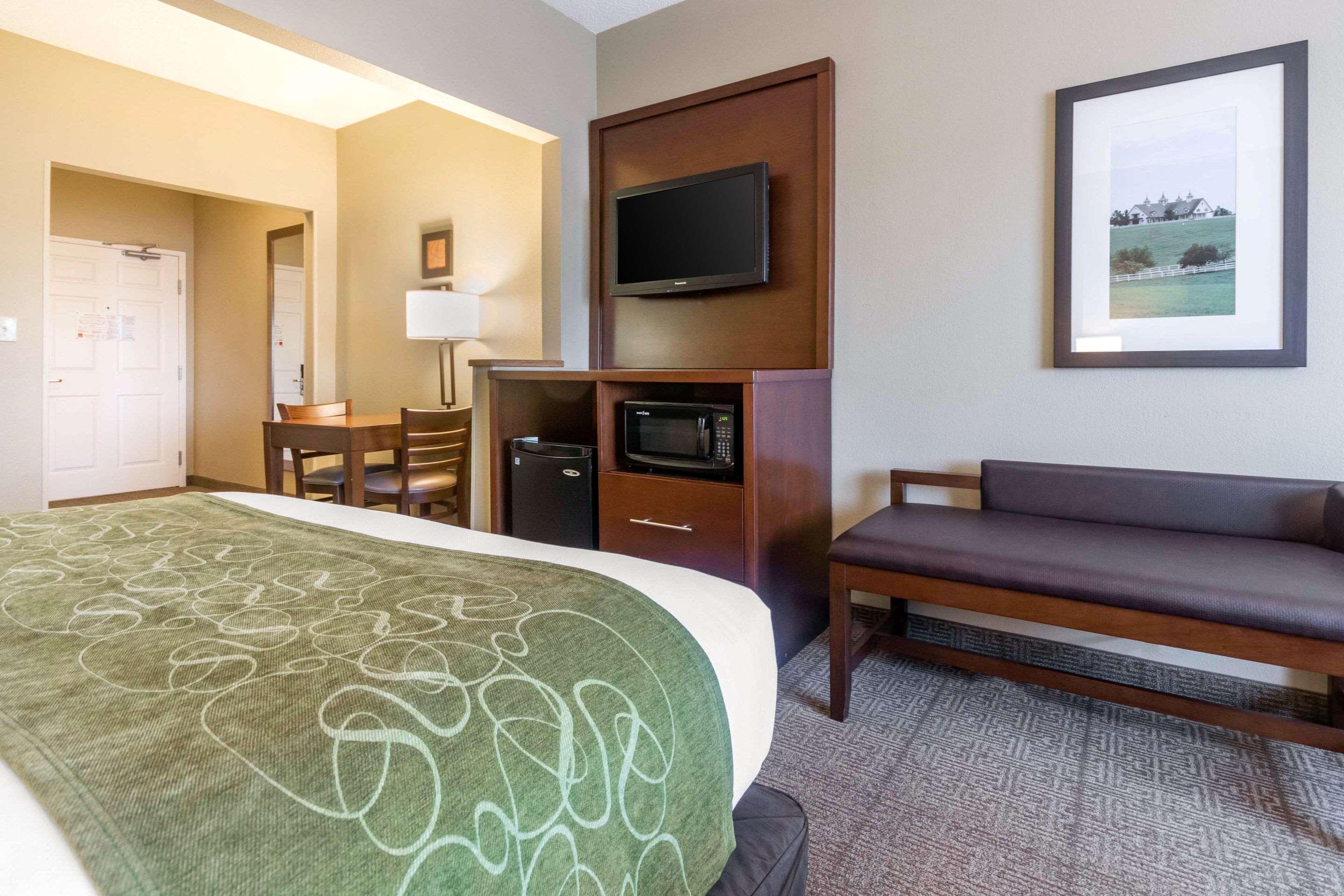 Comfort Suites Keeneland Лексингтън Екстериор снимка