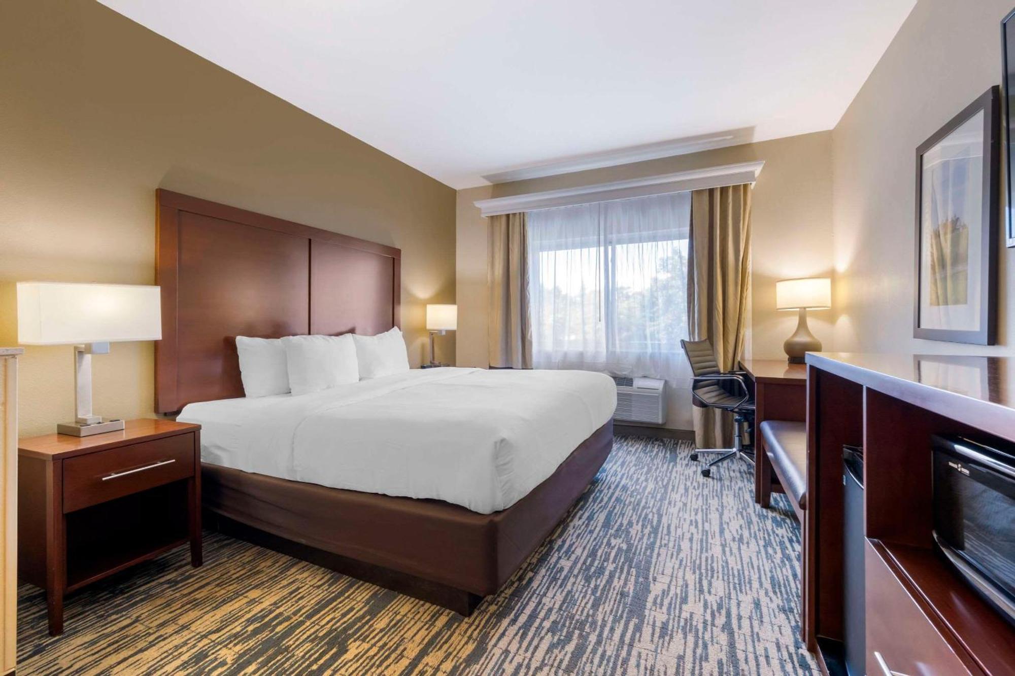 Comfort Suites Keeneland Лексингтън Екстериор снимка