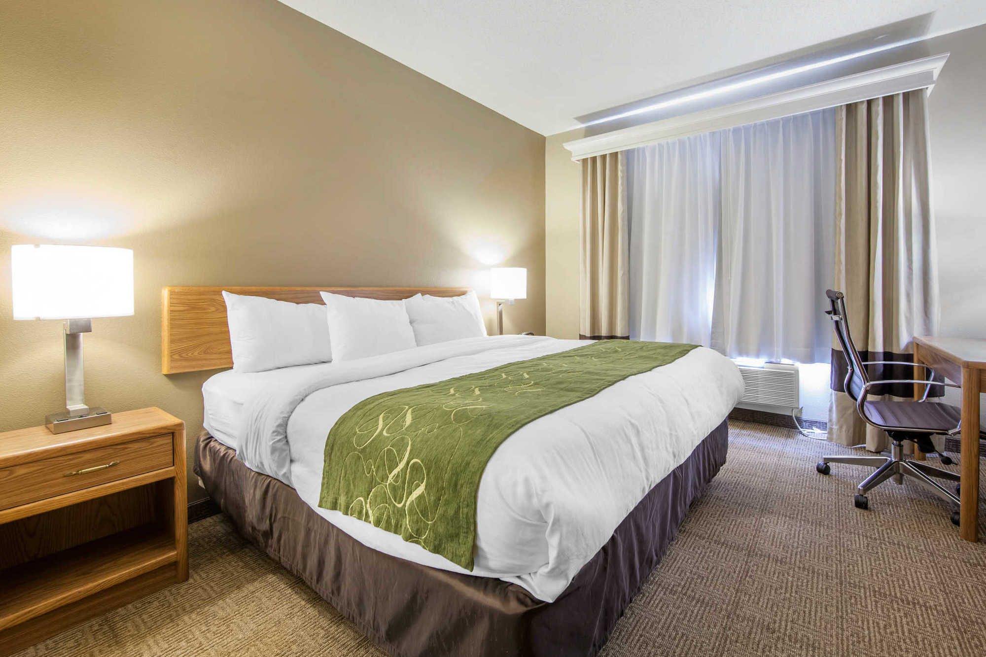 Comfort Suites Keeneland Лексингтън Стая снимка
